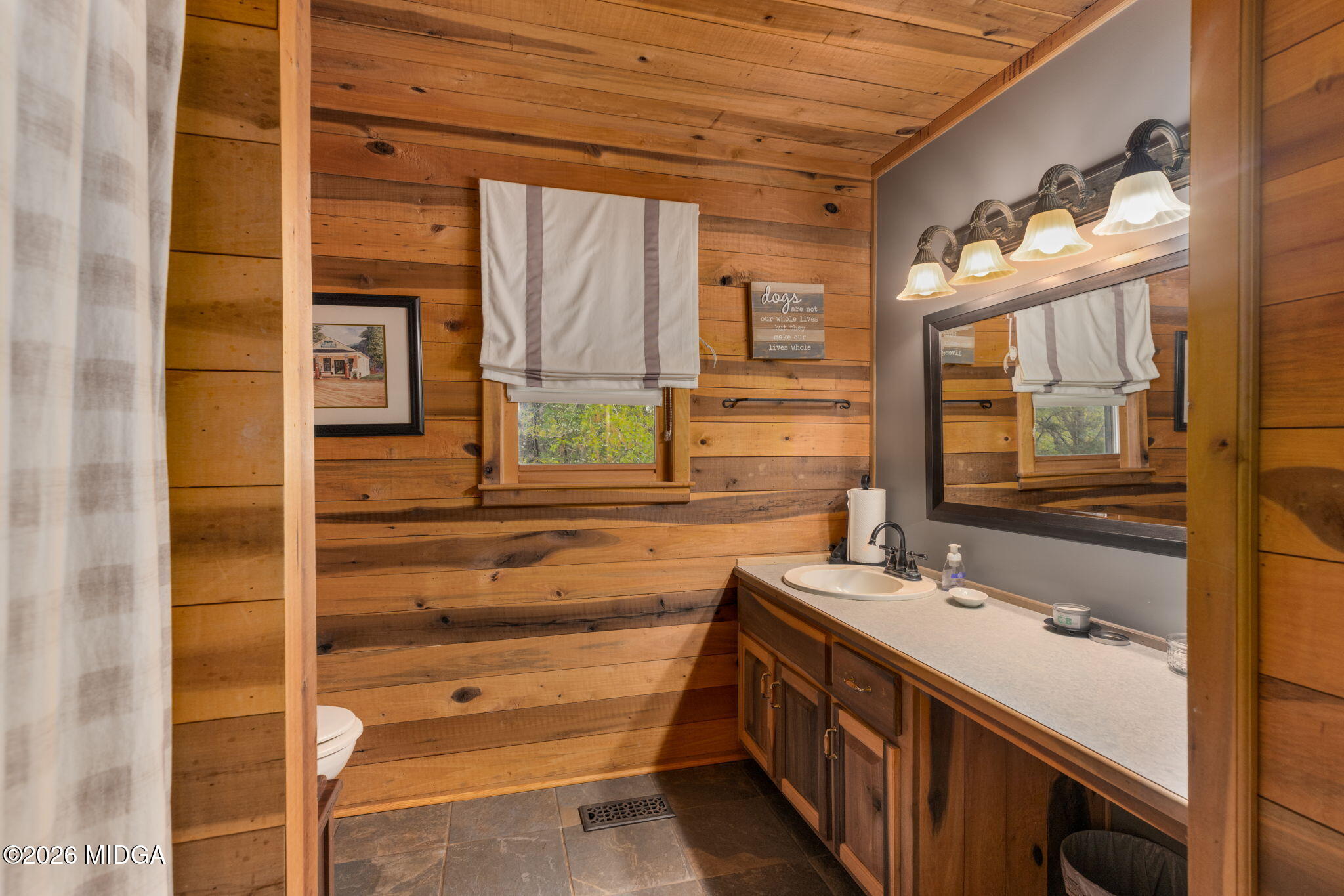 963 Jarrell Plantation Road Juliette, GA 31046 - Photo 22 of 43 Hall Bath