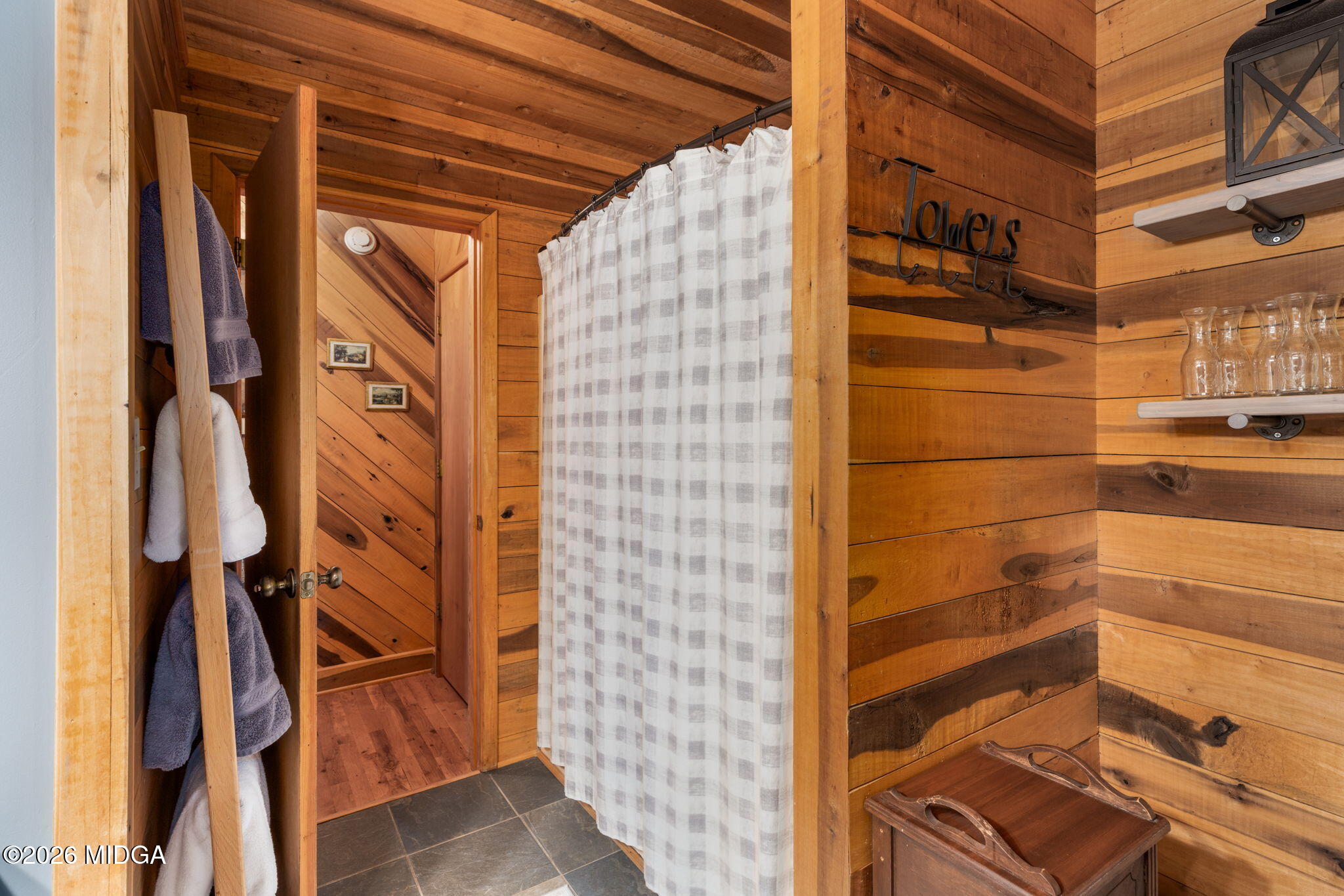 963 Jarrell Plantation Road Juliette, GA 31046 - Photo 23 of 43 Hall Bath (2)