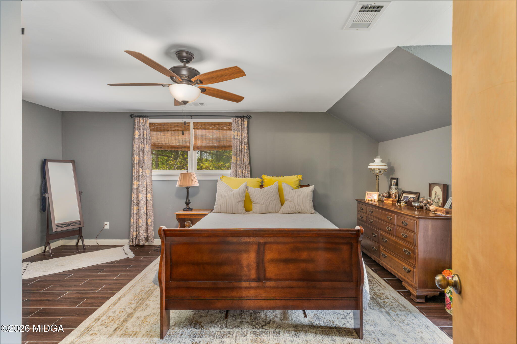 963 Jarrell Plantation Road Juliette, GA 31046 - Photo 27 of 43 Upstairs Bedroom, #4