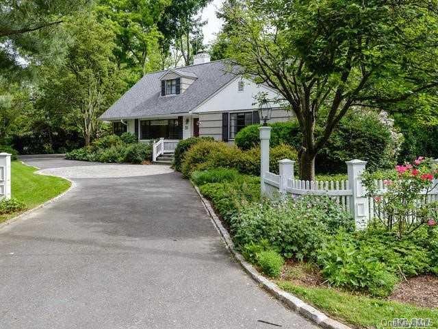 31 Richards Road Port Washington, NY 11050 - Photo 1 of 1 Gallery Image 1