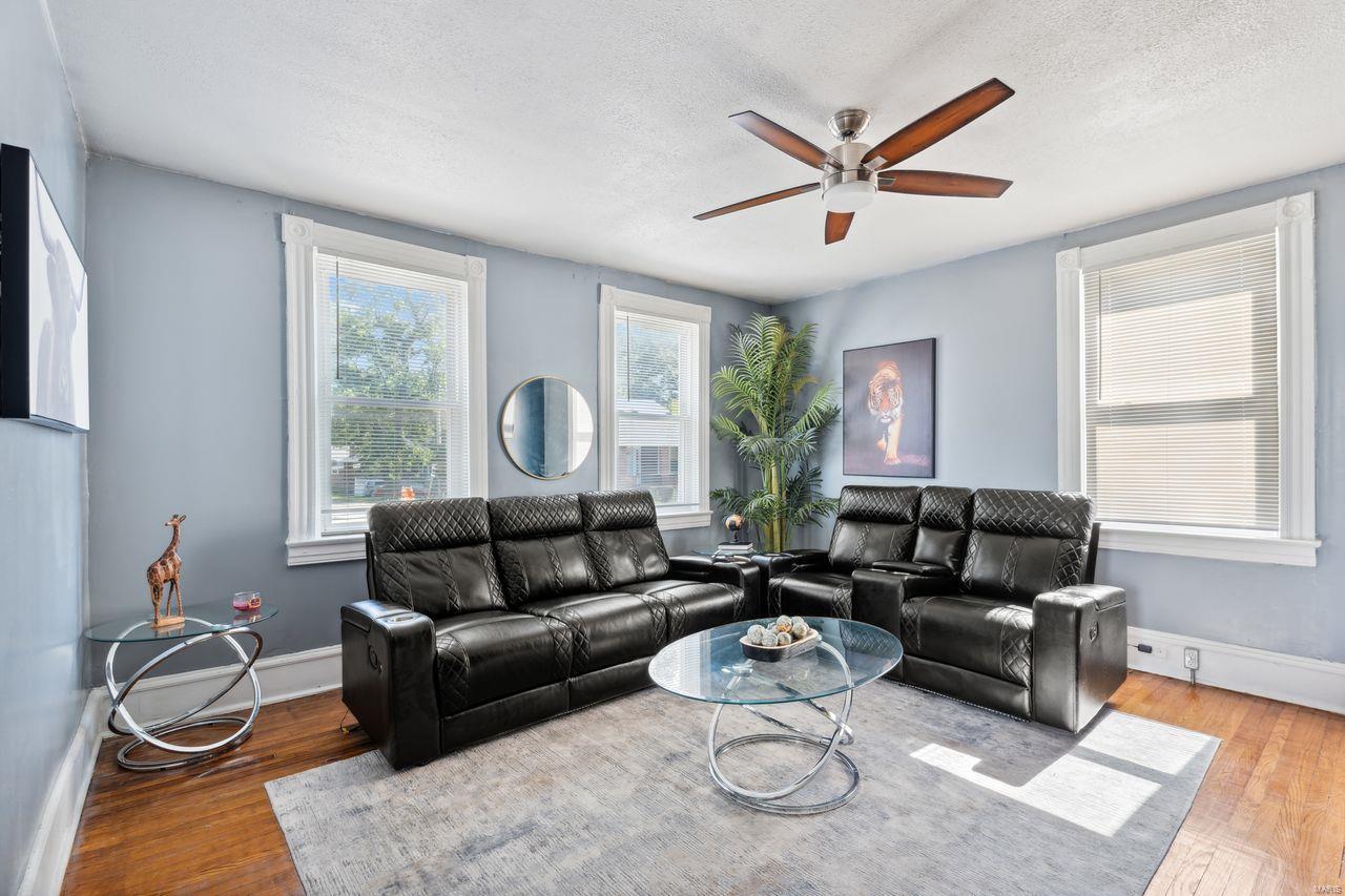 3401 North Hanley Road St. Louis, MO 63121 - Photo 3 of 16 Gallery Image 3