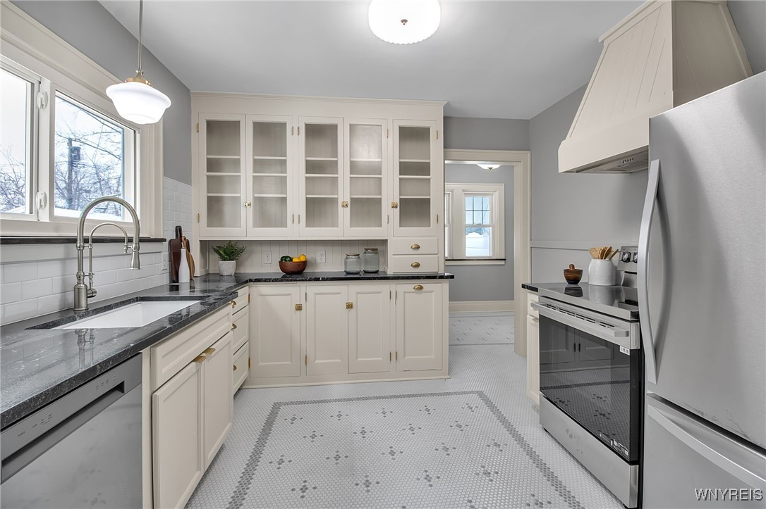 106 Winston Road Buffalo, NY 14216 - Photo 16 of 48