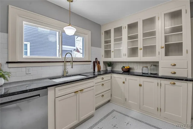 $415,000 | 106 Winston Road, Buffalo, NY 14216