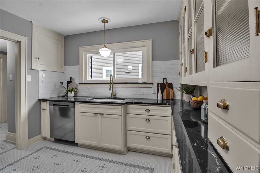 106 Winston Road Buffalo, NY 14216 - Photo 20 of 48