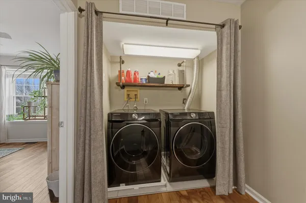 a view of utility room