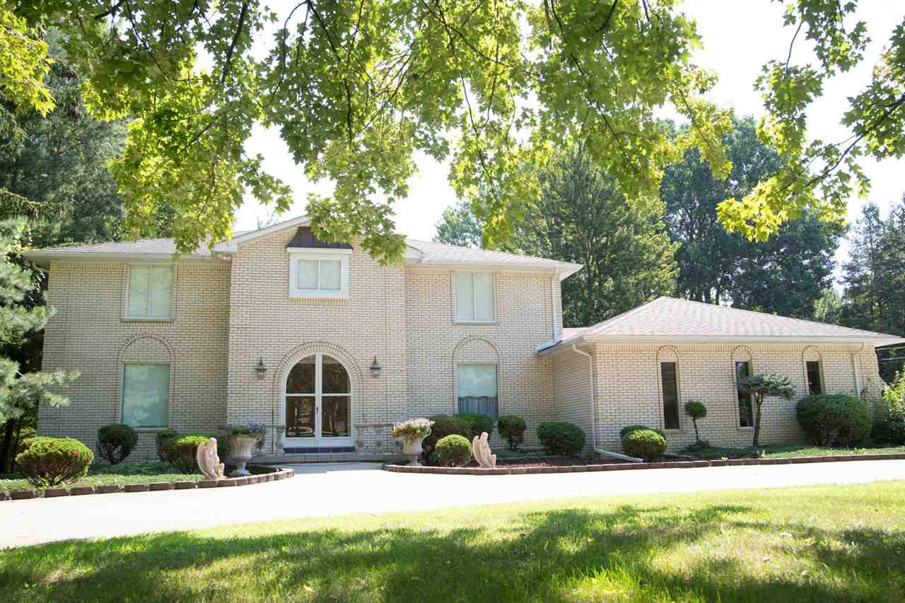 46200 Heydenreich Road Macomb, MI 48044 - Photo 3 of 51 31362131-2.JPG