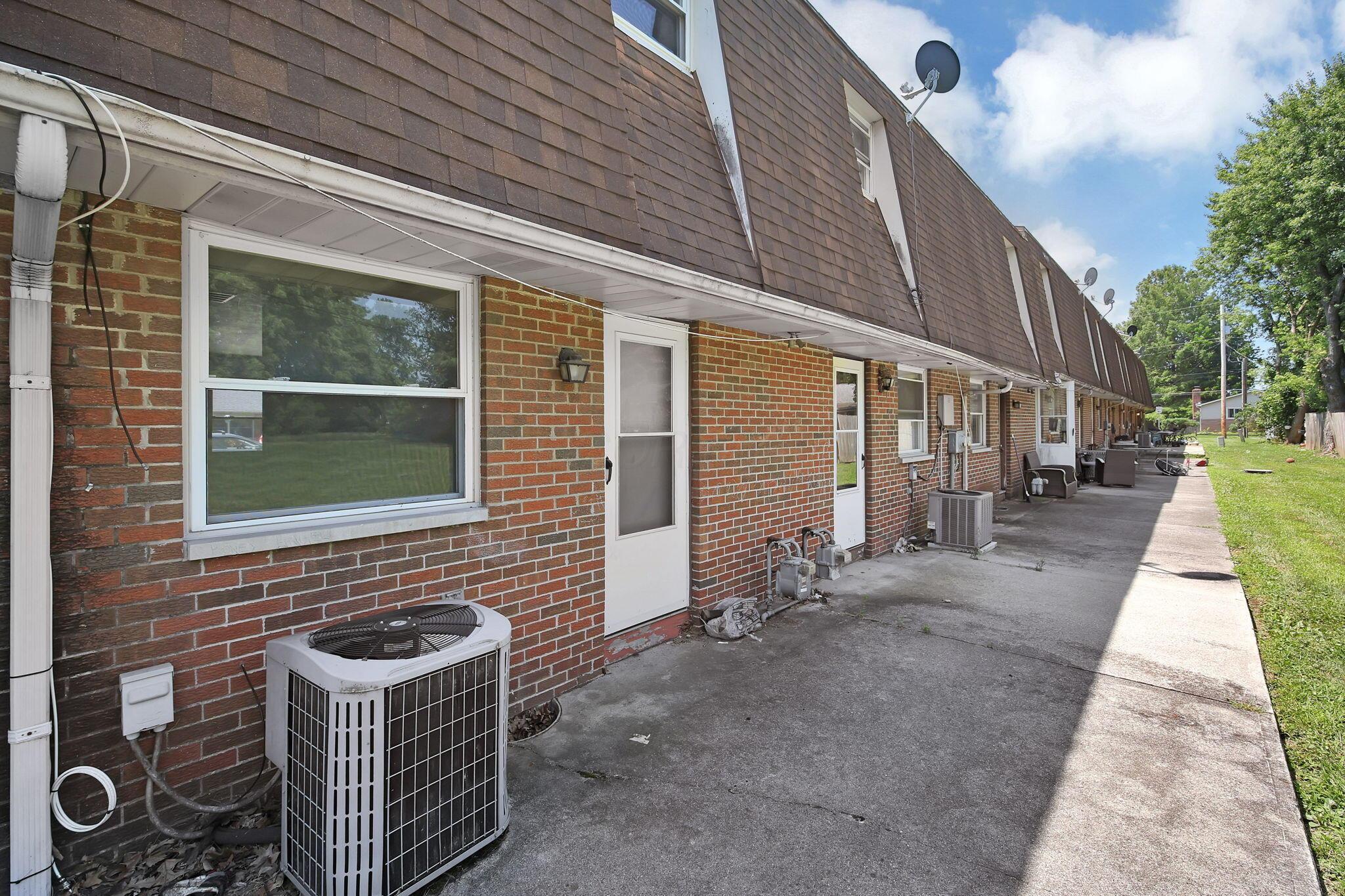 53 Neil Street, Unit 11 Delaware, OH 43015 - Photo 20 of 21 24-web-or-mls-53-neil-st