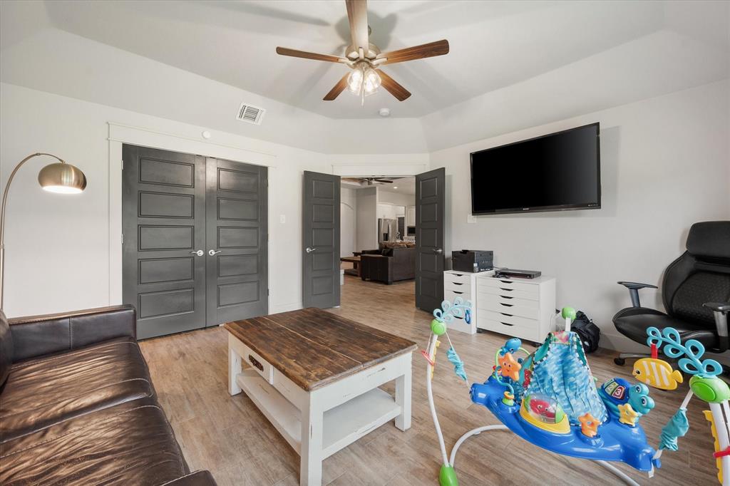 1052 Kessler Road Weatherford, TX 76087 - Photo 23 of 40