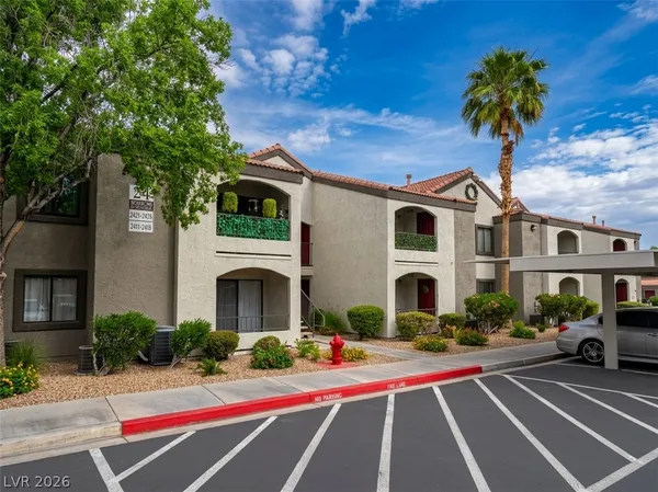 $220,000 | 950 Seven Hills Drive, Unit 2425, Henderson, NV 89052