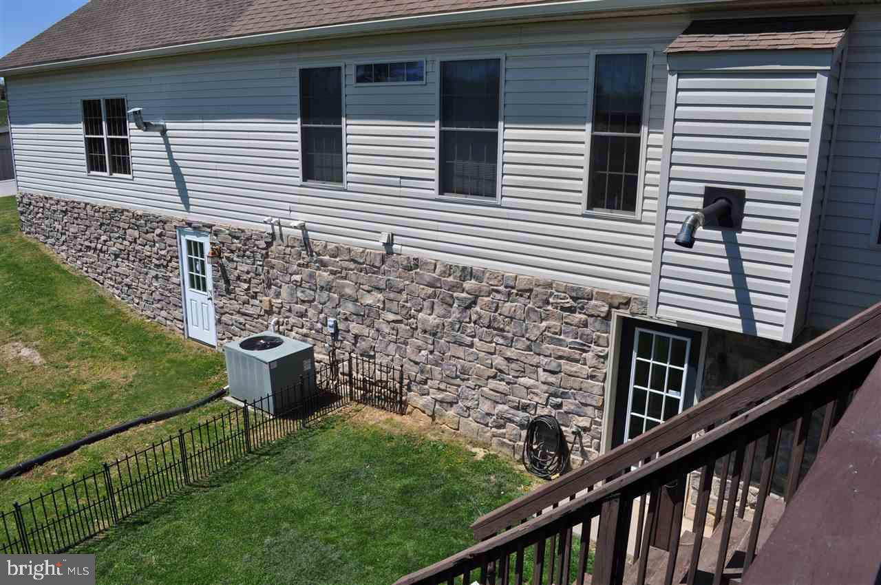 733 Rockville Road Spring Grove, PA 17362 - Photo 11 of 36