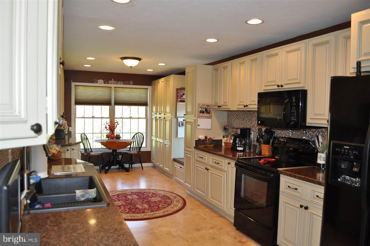 733 Rockville Road Spring Grove, PA 17362 - Photo 14 of 36