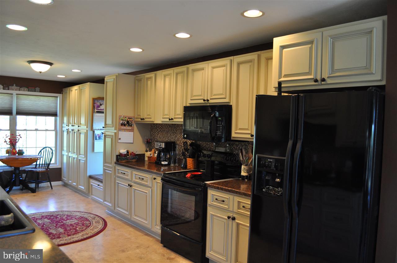 733 Rockville Road Spring Grove, PA 17362 - Photo 18 of 36