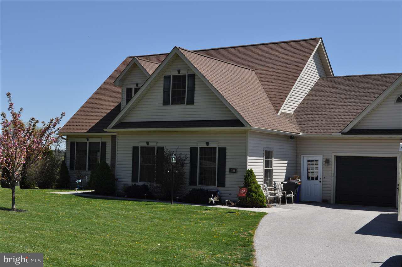 733 Rockville Road Spring Grove, PA 17362 - Photo 3 of 36