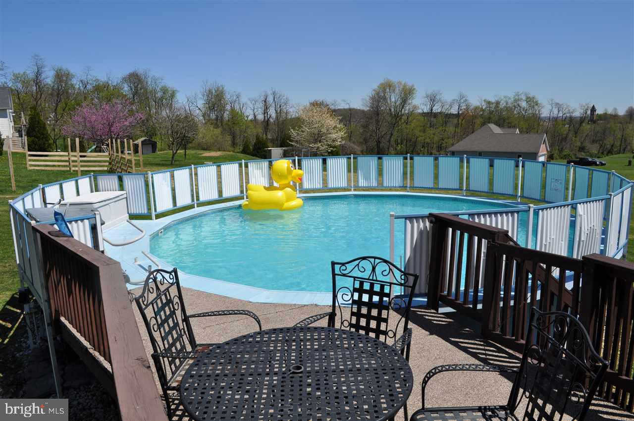 733 Rockville Road Spring Grove, PA 17362 - Photo 7 of 36