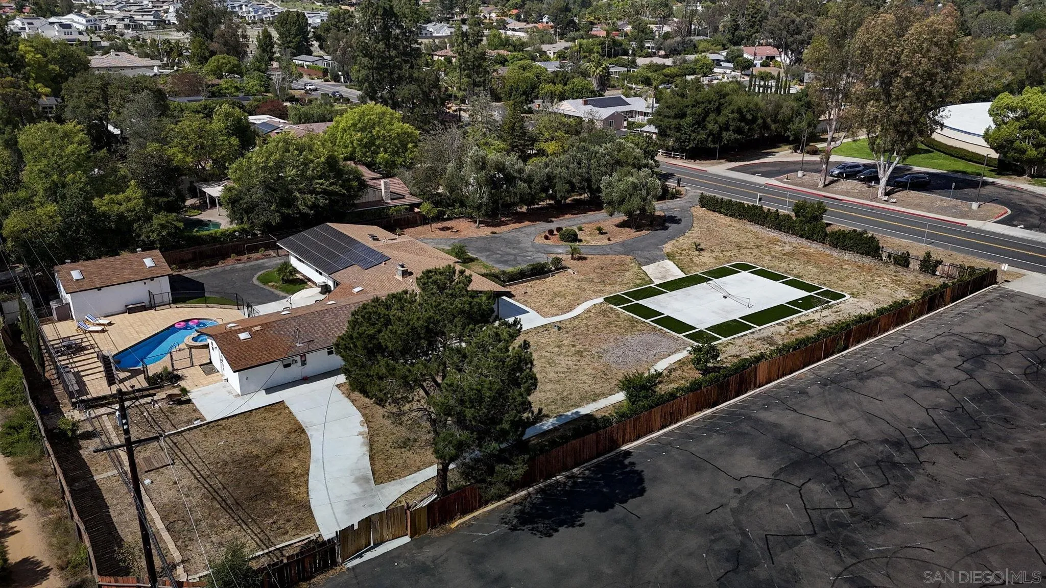 16716 Martincoit Road Poway, CA 92064 - Photo 42 of 48