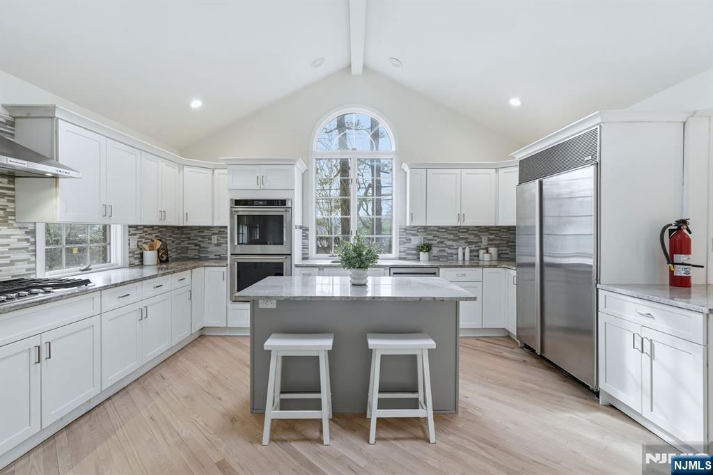 921 Franklin Lake Road Franklin Lakes, NJ 07417 - Photo 13 of 43