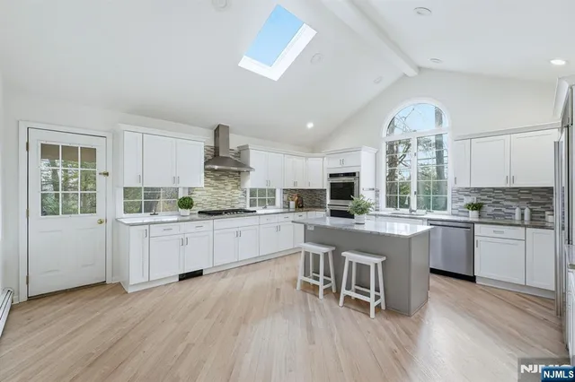 $2,099,000 | 921 Franklin Lake Road, Franklin Lakes, NJ 07417