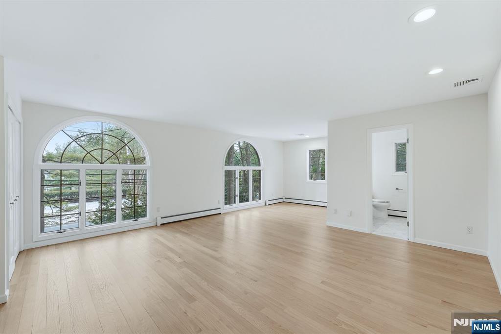 921 Franklin Lake Road Franklin Lakes, NJ 07417 - Photo 19 of 43