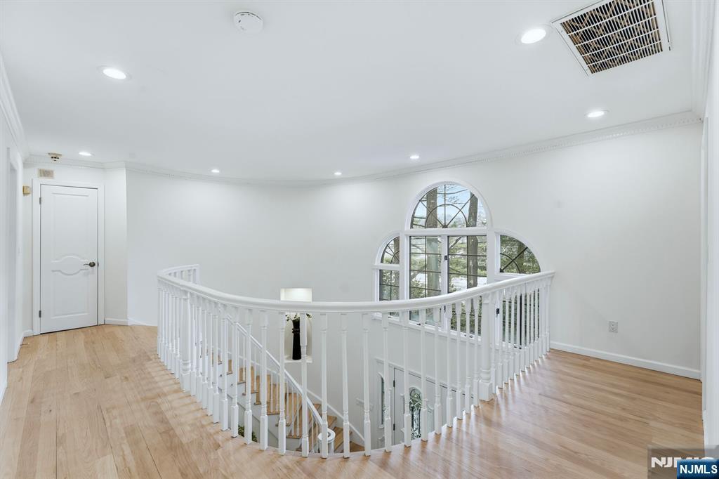 921 Franklin Lake Road Franklin Lakes, NJ 07417 - Photo 21 of 43