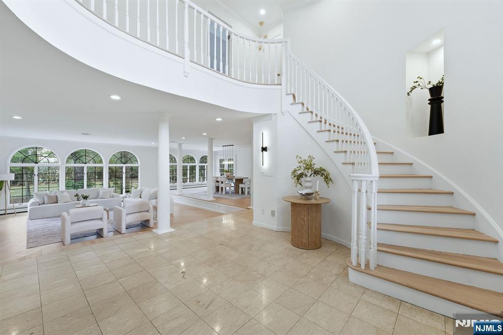 921 Franklin Lake Road Franklin Lakes, NJ 07417 - Photo 3 of 43