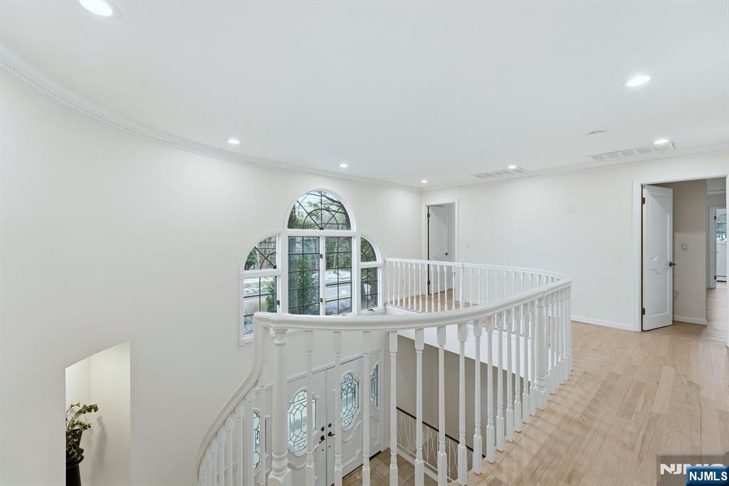 921 Franklin Lake Road Franklin Lakes, NJ 07417 - Photo 31 of 43