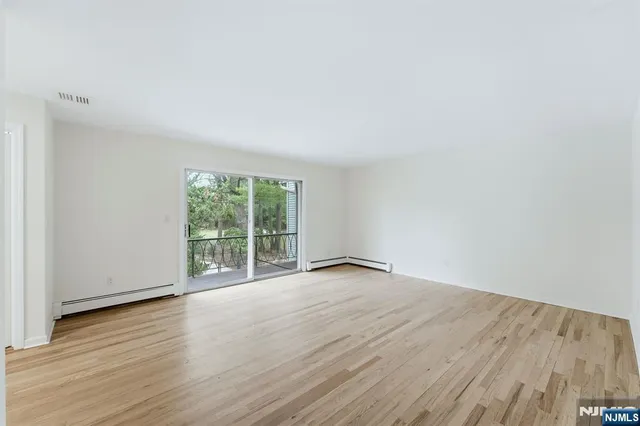 $2,099,000 | 921 Franklin Lake Road, Franklin Lakes, NJ 07417