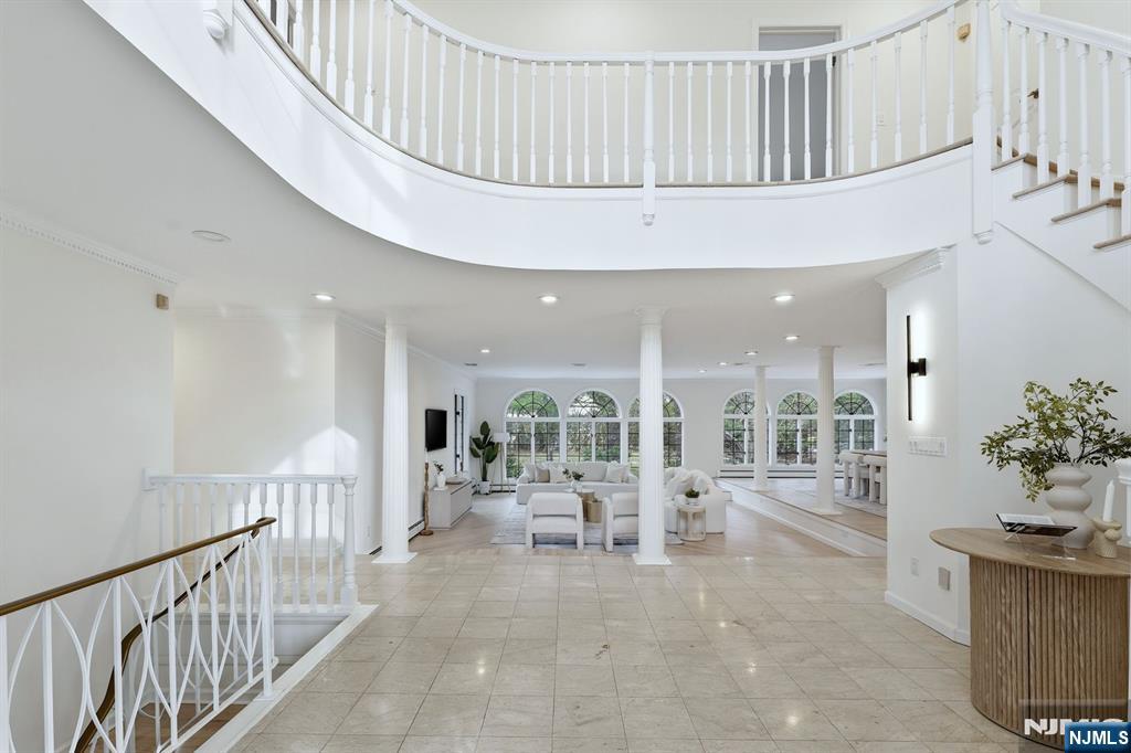 921 Franklin Lake Road Franklin Lakes, NJ 07417 - Photo 4 of 43