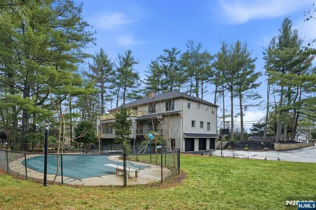 $2,099,000 | 921 Franklin Lake Road, Franklin Lakes, NJ 07417