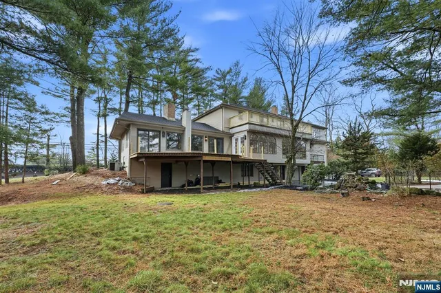 $2,099,000 | 921 Franklin Lake Road, Franklin Lakes, NJ 07417
