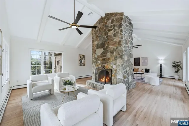 $2,099,000 | 921 Franklin Lake Road, Franklin Lakes, NJ 07417