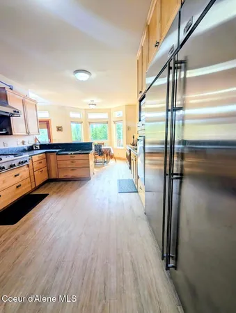 $879,000 | 845 Cougar Road, Naples, ID 83847