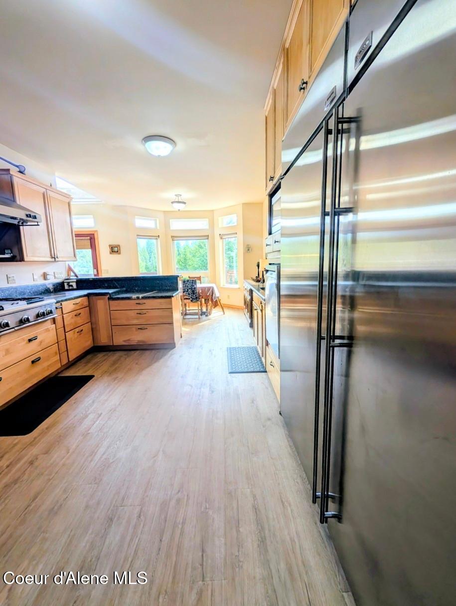 845 Cougar Road Naples, ID 83847 - Photo 17 of 85 Oversized refrigerator and freezer