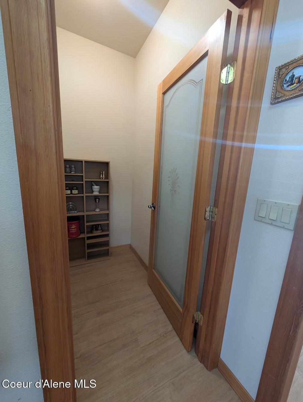 845 Cougar Road Naples, ID 83847 - Photo 20 of 85 Walk in pantry