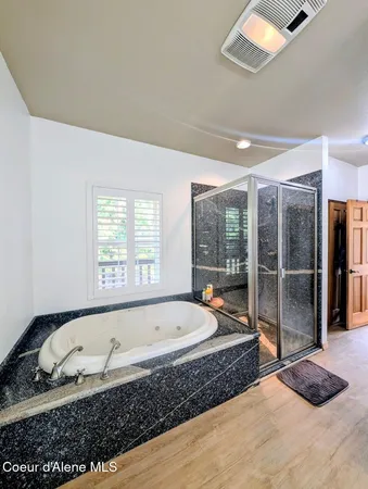 $879,000 | 845 Cougar Road, Naples, ID 83847