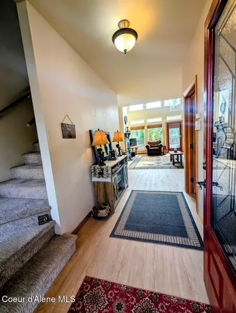 $879,000 | 845 Cougar Road, Naples, ID 83847