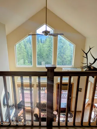 $879,000 | 845 Cougar Road, Naples, ID 83847