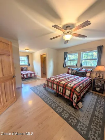 $879,000 | 845 Cougar Road, Naples, ID 83847