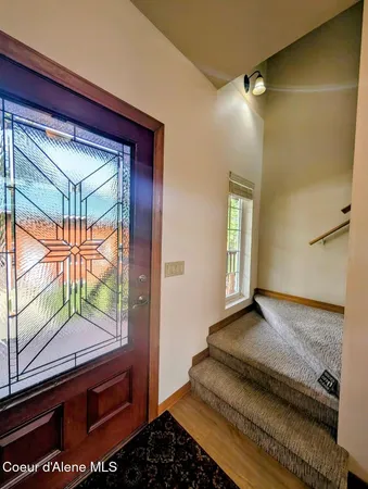 $879,000 | 845 Cougar Road, Naples, ID 83847