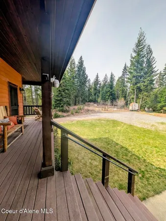 $879,000 | 845 Cougar Road, Naples, ID 83847
