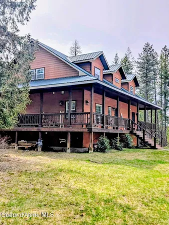 $879,000 | 845 Cougar Road, Naples, ID 83847