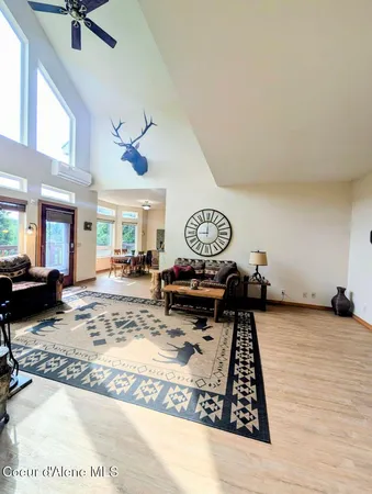 $879,000 | 845 Cougar Road, Naples, ID 83847