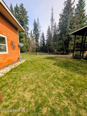 $879,000 | 845 Cougar Road, Naples, ID 83847