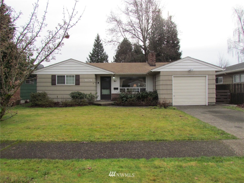 3129 Maple Street Longview, WA 98632 - Photo 1 of 11 Gallery Image 1