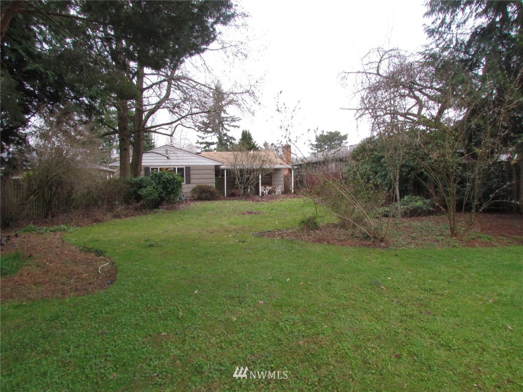 3129 Maple Street Longview, WA 98632 - Photo 2 of 11 Gallery Image 2
