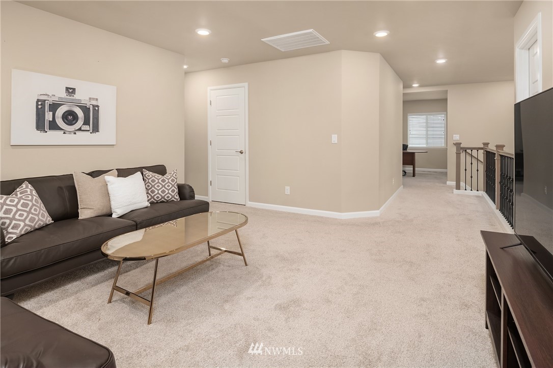 209 178th Street Southeast Bothell, WA 98012 - Photo 17 of 31