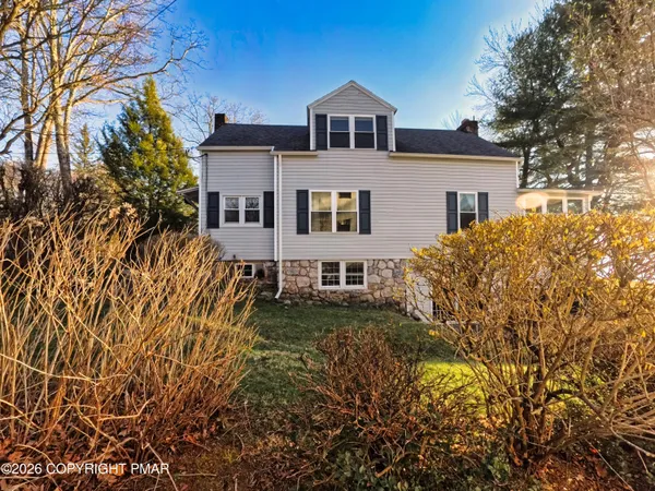 $545,000 | 1101 Lakeview Drive, White Haven, PA 18661