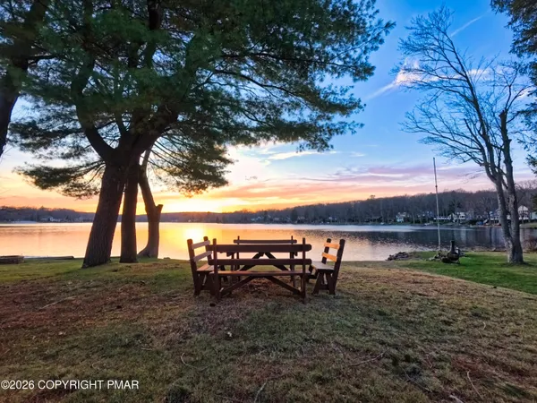 $545,000 | 1101 Lakeview Drive, White Haven, PA 18661