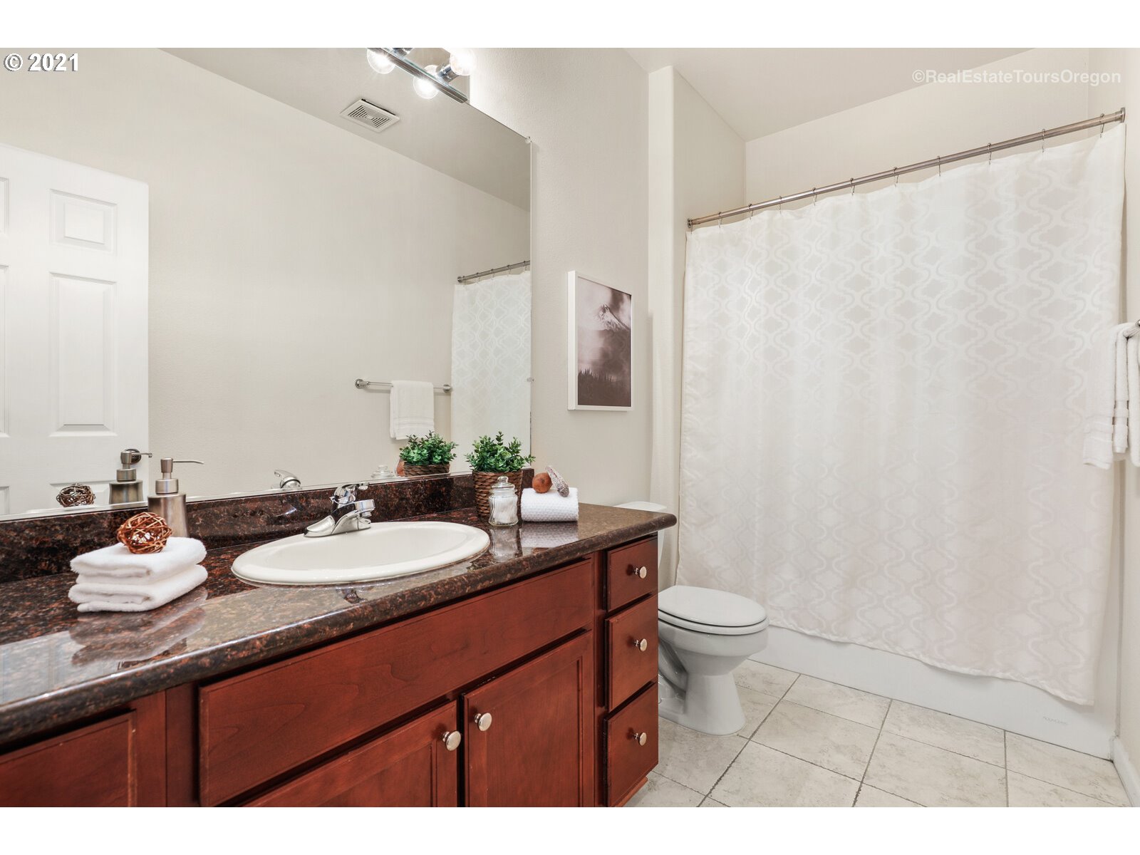 795 Springtree Lane West Linn, OR 97068 - Photo 26 of 32 Gallery Image 26