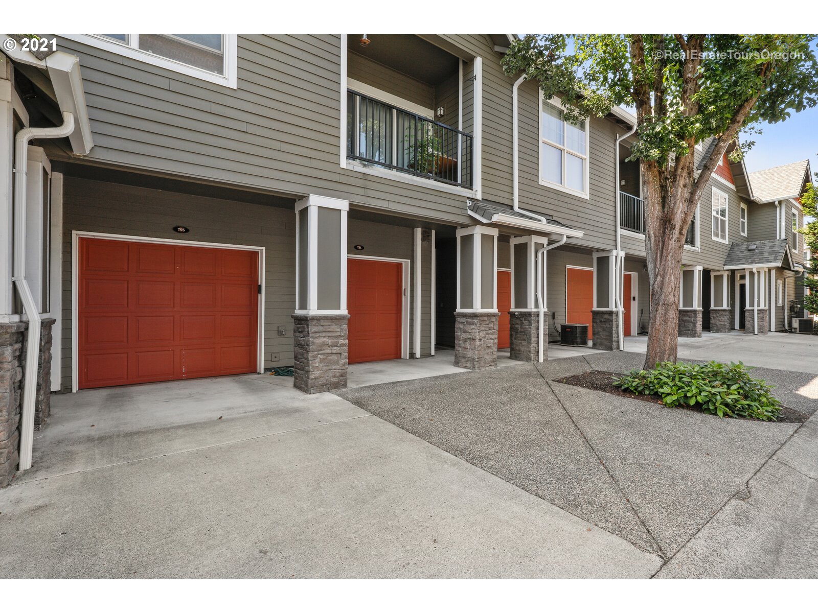 795 Springtree Lane West Linn, OR 97068 - Photo 28 of 32 Gallery Image 28