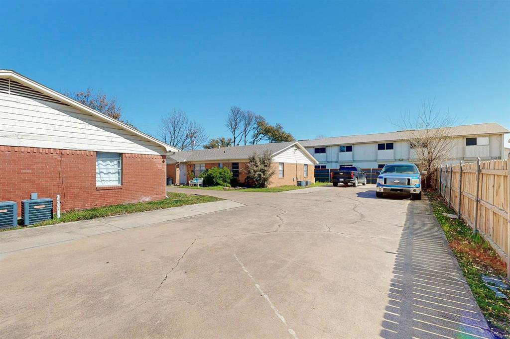 220 West Union Bower Road Irving, TX 75061 - Photo 28 of 30